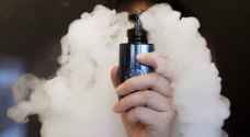 دراسة جديدة تحذر من مخاطر السجائر الإلكترونية على الرئة