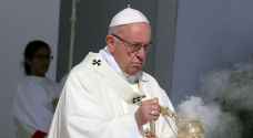 ظهور علني أول للبابا فرنسيس منذ إصابته بالتهاب العصب الوركي