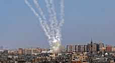 المقاومة الفلسطينية تستهدف الاحتلال الإسرائيلي بعشرات الصواريخ