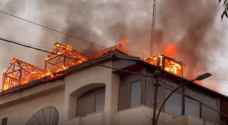 حريق منزل بشارع عبدالله غوشة بالعاصمة عمان - فيديو