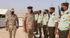 الحنيطي يشارك مرتبات القوات المسلحة فرحة عيد الأضحى.. فيديو وصور