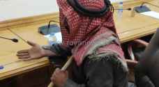 فيديو "مسن مجلس النواب" يثير حزن الأردنيين: أعوذ بالله من قهر الرجال