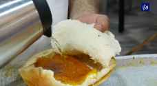 "كنافة بالخبزة".. من وجبة شعبية إلى عادة محببة - فيديو