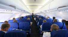 مضيف طيران يكشف أسئلة غريبة لمسافرين على متن الطائرات