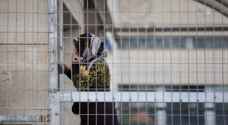 الأسيرات الفلسطينيات ينتزعن حقهن بمكالمة أهاليهن 