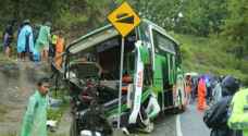 ١٣ قتيلا وعشرات الجرحى بحادث حافلة في إندونيسيا