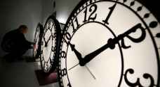 متخصص في علم الفلك يدعو للإبقاء على نظام التوقيت الصيفي والشتوي - فيديو