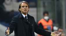 مانشيني يلمح إلى بقائه مع إيطاليا رغم فشل التأهل إلى المونديال