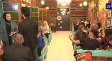 العراق.. افتتاح مقهى تراثي في شارع المتنبي ببغداد - فيديو