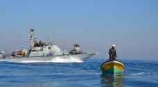 "بحرية الاحتلال" تهاجم الصيادين قبالة شواطئ غزة