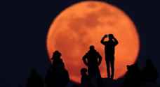 "قمر الدم" يزين سماء العالم.. وهذا موعد ظهوره