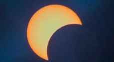 كسوف جزئي للشمس في الخامس والعشرين من تشرين الأول المقبل