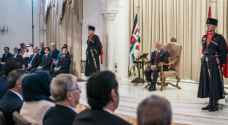 الملك يستمع إلى ردي مجلسي الأعيان والنواب على خطاب العرش السامي