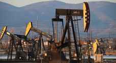 انخفاض أسعار النفط عالميا