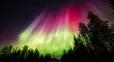 الشفق القطبي.. لوحة فنية خلابة رسمتها جسيمات مشحونة ضربت الأرض