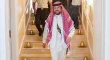 ولي العهد باللباس العربي في مضارب بني هاشم