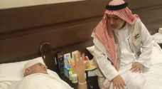 وزير الأوقاف يعود حاجا أردنيا تعرض لكسر في الحوض