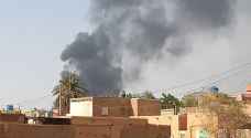 وسائل إعلامية: دوي انفجارات متتالية جنوب مدينة أم درمان في السودان