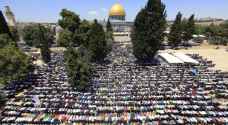 ٥٠ ألفا يؤدون صلاة الجمعة في المسجد الأقصى المبارك