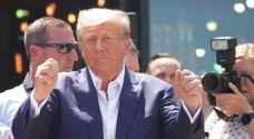 ترمب يندد بالاتهامات "الزائفة" الموجهة إليه بعد إمهالة ١٠أيام لتسليم نفسه