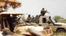 الجيش المالي: مقتل ٦٤ شخصا بعمليتين انتحاريتين على معسكرنا