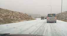 بالفيديو والصور.. ثلوج في جنوب الأردن