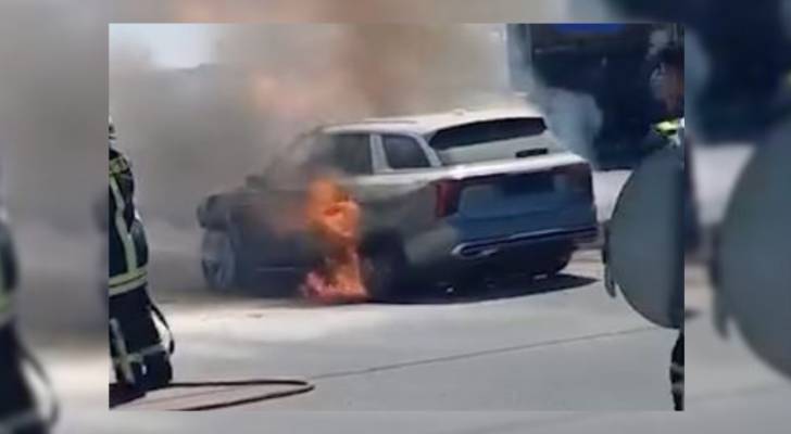 احتراق سيارة كهربائية في العاصمة عمان